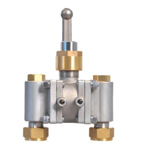 Low temperature three-way ball valve